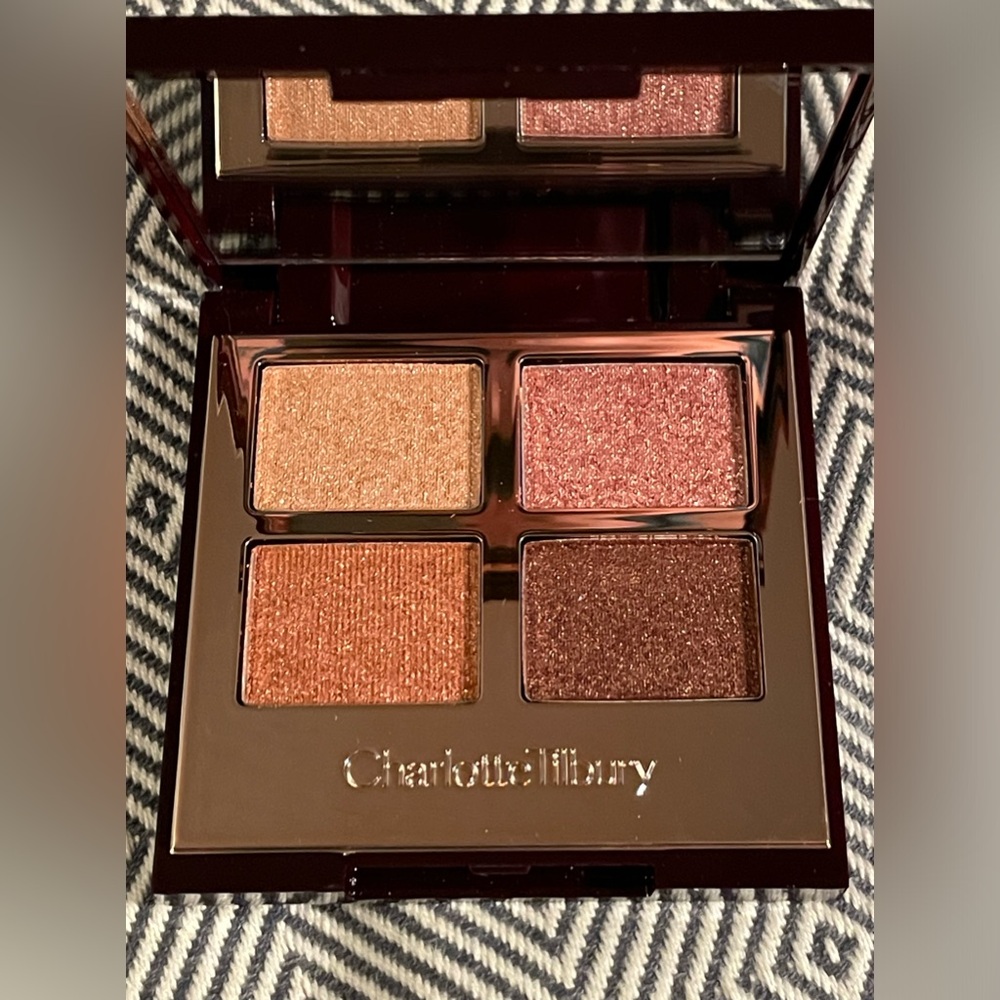 Charlotte Tilbury | Luxury Palette Of Pops in Pillow Talk | NIB